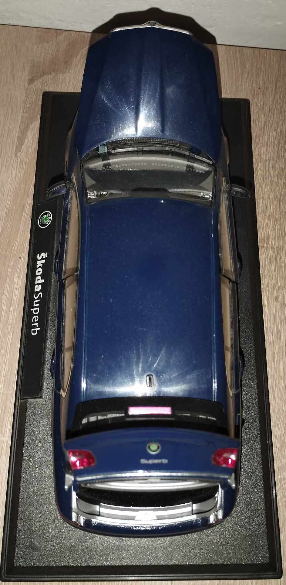 1 (9)